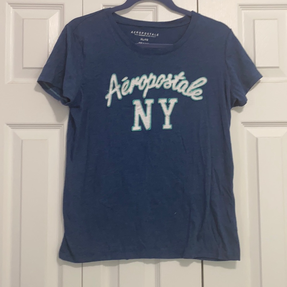 Aeropostale t shirt